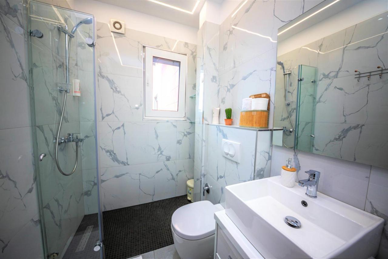 Green Terrace Apartment 4 Tirana Kültér fotó